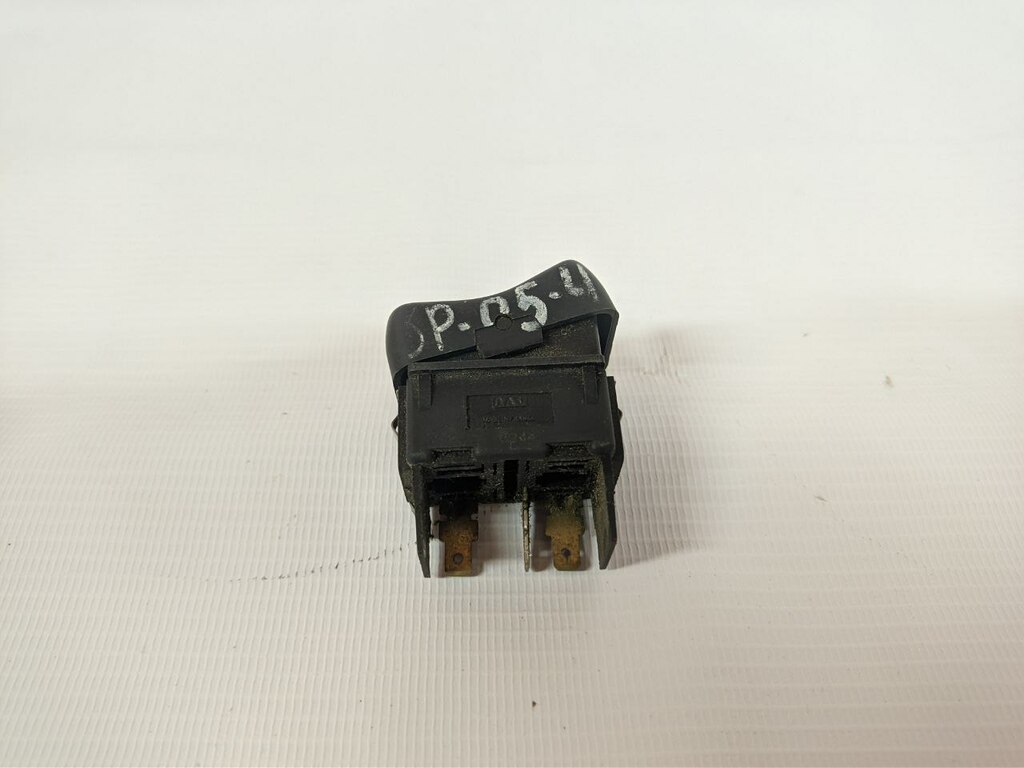 клавиша б/у - 2